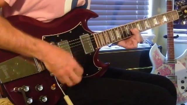 The Who: "Sparks" (solo guitar) 1995 Gibson SG Standard w/Maestro Vibrato, Vox AC30 amp смотреть онлайн