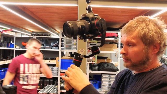 как сбалансировать Canon и Sigma 18-35 1.8 на Accsoon A1S смотреть онлайн