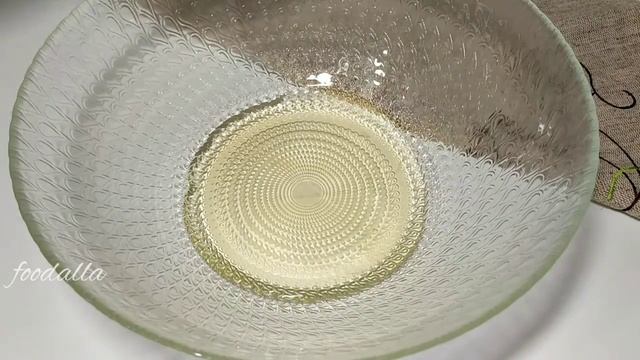 Рецепт насыпного пирога с ягодами и взбитыми белками!!!