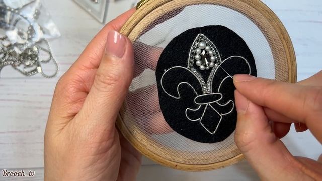 Мастер-класс брошь Королевская Лилия ⚜️Brooch Lily ⚜️ Fleur-de-lis #брошьцветок #брошьручнойработы