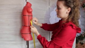 Снимаем мерки, чтобы сшить балетную пачку для девочки