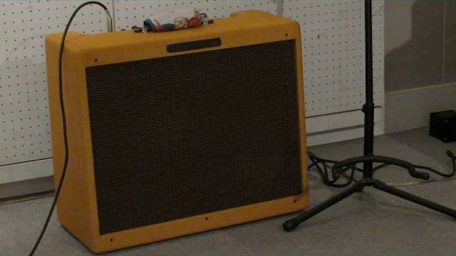 Tweed Twin STUDIO ST long смотреть онлайн