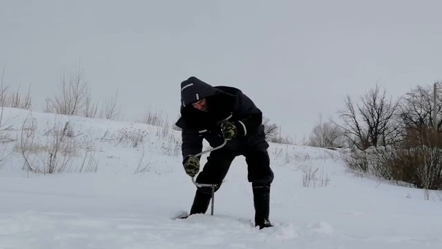 Ледобур Торнадо 130 с ножами Скат, по толстому льду. смотреть онлайн