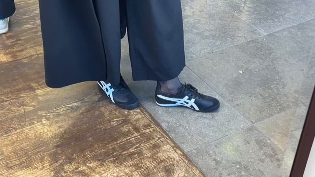 Весна в Париже, моя новая работа, собираю вещи для переезда, покупки и я улетаю. смотреть онлайн