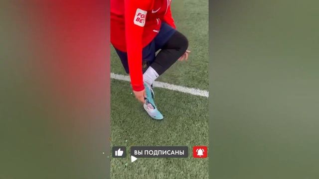 ?МБЕЙП 2DROTS ПОРВАЛ НОВЫЕ БУТСЫ НА ПЕРВОЙ ТРЕНИРОВКЕ?! смотреть онлайн