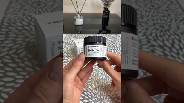 Крем для обличчя з пептидами MEDI PEEL BOR-TOX PEPTIDE CREAM - 50 мл. Огляд смотреть онлайн