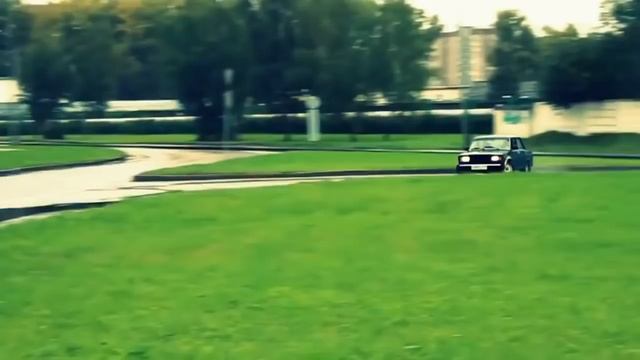 Лада Седан Баклажан. Оригинал Жигули.