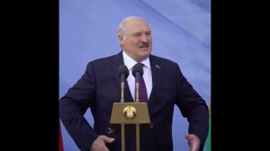 Лукашенко о США: "Они могут завалить весь мир этими бумажками зелёными - они что независимы???"