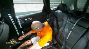 Когда появились ремни безопасности?