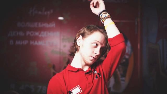 Волшебная летающая тарелка - играем! смотреть онлайн