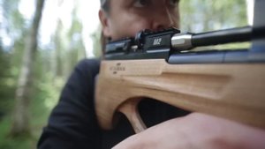 PCP винтовка или арбалет? Ataman M2R против Жнец 370