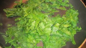 Блинчики с творогом и шпинатом.