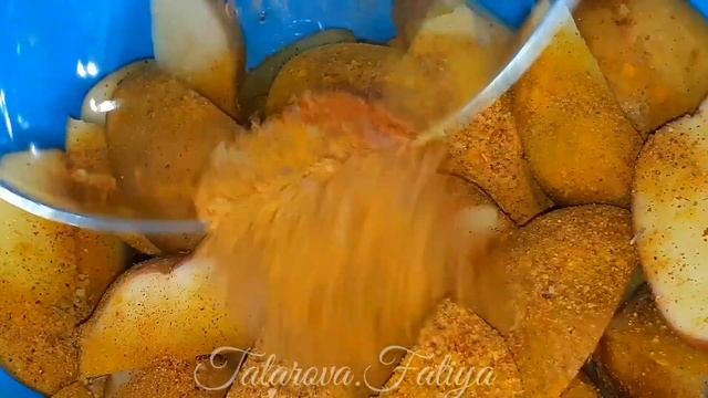 Вкуснейший картофель по деревенски.