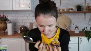 ДЕРЕВЕНСКАЯ ПРОБУЕТ ЭКЗОТИЧЕСКИЕ ФРУКТЫ