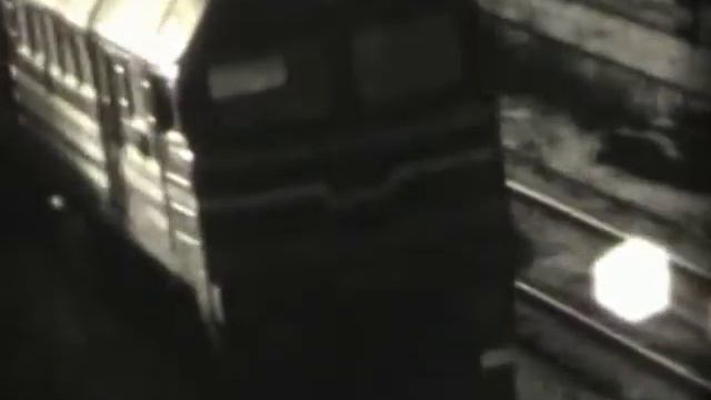 Тепловоз 2М62 с грузовым 1990 год