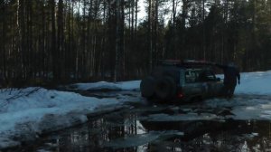 Карелия, апрель 2015. Дорога на Бесов Нос.Засадили Патрол.