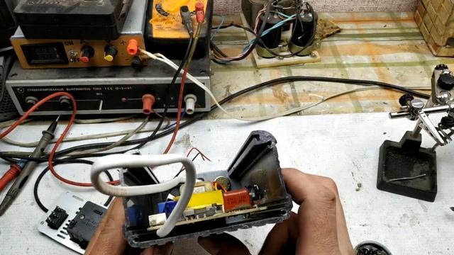 Супер-Простой регулятор мощности 220 вольт своими руками. Из того, что под рукой. Для новичков! смотреть онлайн