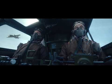 Бомбардировщики  под обстрелом немецкие зениток. Сериал Властелины воздуха (Masters of the Air)