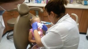 Диана у стоматолога, израильская детская стоматология(2)