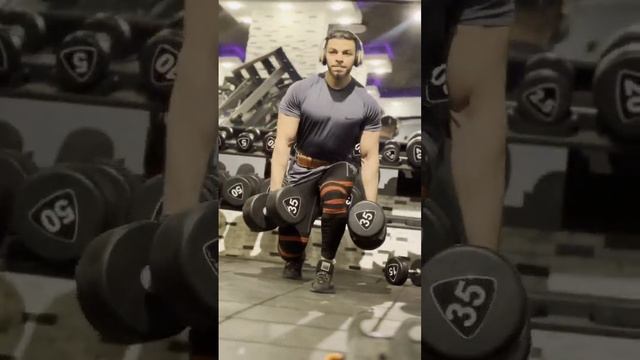 Dumbbell Stepping Lunge | طعن دامبل رجل смотреть онлайн