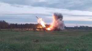 Наши ребята из реактивных систем залпового огня «Смерч» нанесли ночной и дневной удар по ВСУ