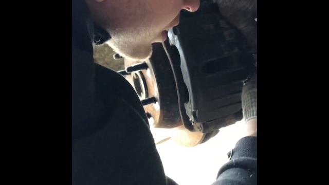 Замена тормозного диска и прокачка тормозной системы шевролет тахо 840 смотреть онлайн