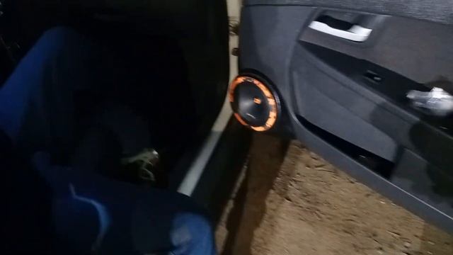 Замена динамиков hertz EV165.5 на Dl audio barracuda 165 (lada priora) смотреть онлайн