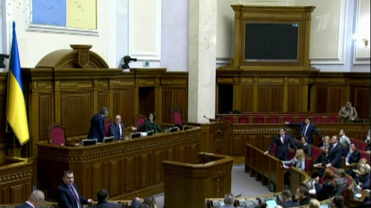 Верховная рада узаконила рейдерский захват храмов на Украине