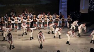 Молдавский ансамбль "Жок" на дне Химика в Южном_3