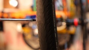 VITTORIA ZAFIRO PRO 700X28 ПОСЛЕ 3000 КМ. ИЗНОС ГРУНТОЗАЦЕПОВ И ЦЕНТРАЛЬНОЙ ЧАСТИ ВЕЛОПОКРЫШКИ!