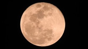 КАК НА САМОМ ДЕЛЕ ЛЕТАЮТ СПУТНИКИ И МКС ?