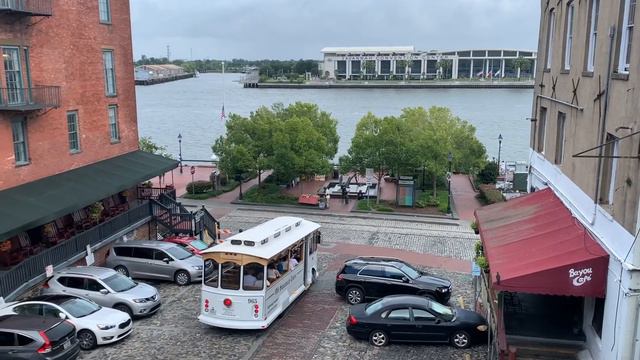 Travel With Me |Solo Road Trip to Savannah смотреть онлайн