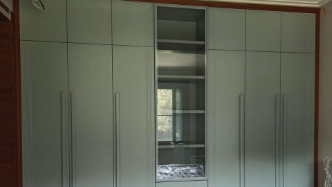 Красивый шкаф