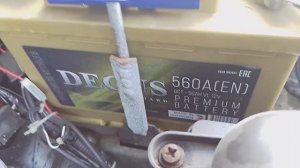 Аккумулятор DEKUS. 2.5 года.Потребление тока на сигнализации. Проверка тестером.