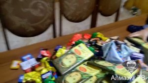 A lot of candy! Очень много конфет и сладостей!