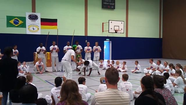 UBC Capoeira - Batizado e troca de corda (2) смотреть онлайн