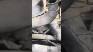 Хундай санта фе 2. дизель 2.2 турбо. Развалился выжимной. Сняли только процесс сборки.