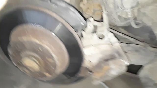 Skoda superb замена задних тормозных дисков и колодок смотреть онлайн