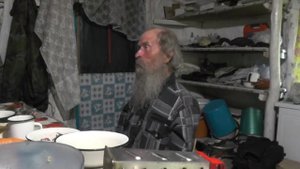 За столом. Ждём патриарха Кирилла в Потеряевку.