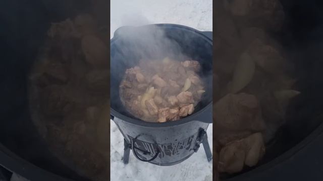 Первый плов в казане #казан #плов смотреть онлайн