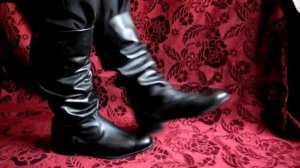 Хромовые сапоги на красном | Сalf boots on the red