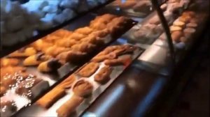 В Москве закрывается гастроном «Елисеевский», который проработал на Тверской улице 120 лет.