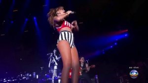 Rihanna - Te amo - in Rio 2011 на русском