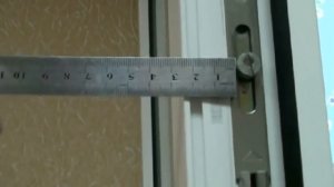 Регулировка прижима пластикового окна  Фурнитура Siegenia aubi  Регулировка окон ПВХ  своими руками