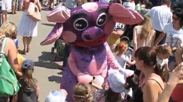 День защиты детей в г.Хмельницком. смотреть онлайн