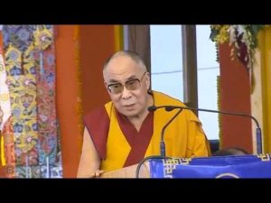 Далай-лама и Ричард Гир . "Больше, чем религия"