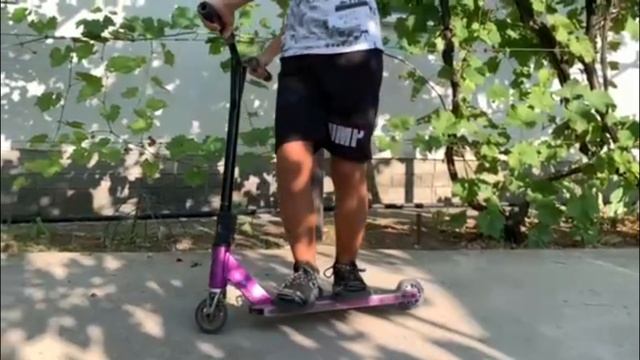 Top 5 | Трюков для новичков НА САМОКАТЕ! смотреть онлайн