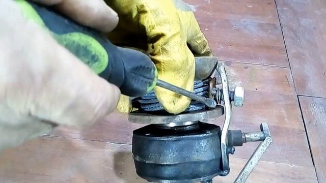 А вы знали про этот секрет? Самодельная лебёдка на 500 килограмм из металлолома своими руками... смотреть онлайн