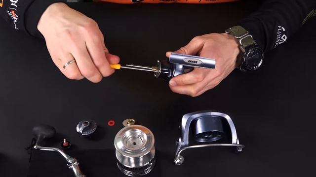 Разборка катушки Akara Sea Rider. Разбираем безынерционную катушку. смотреть онлайн