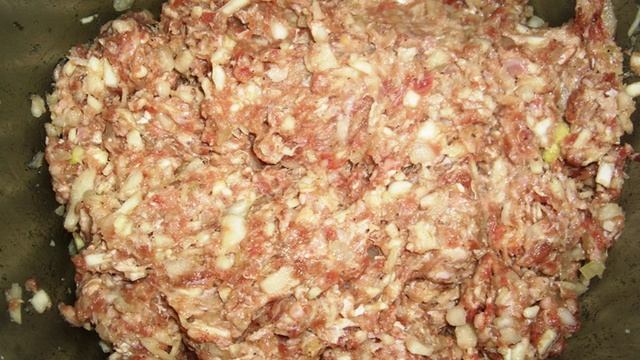 Мясные котлеты с капустой